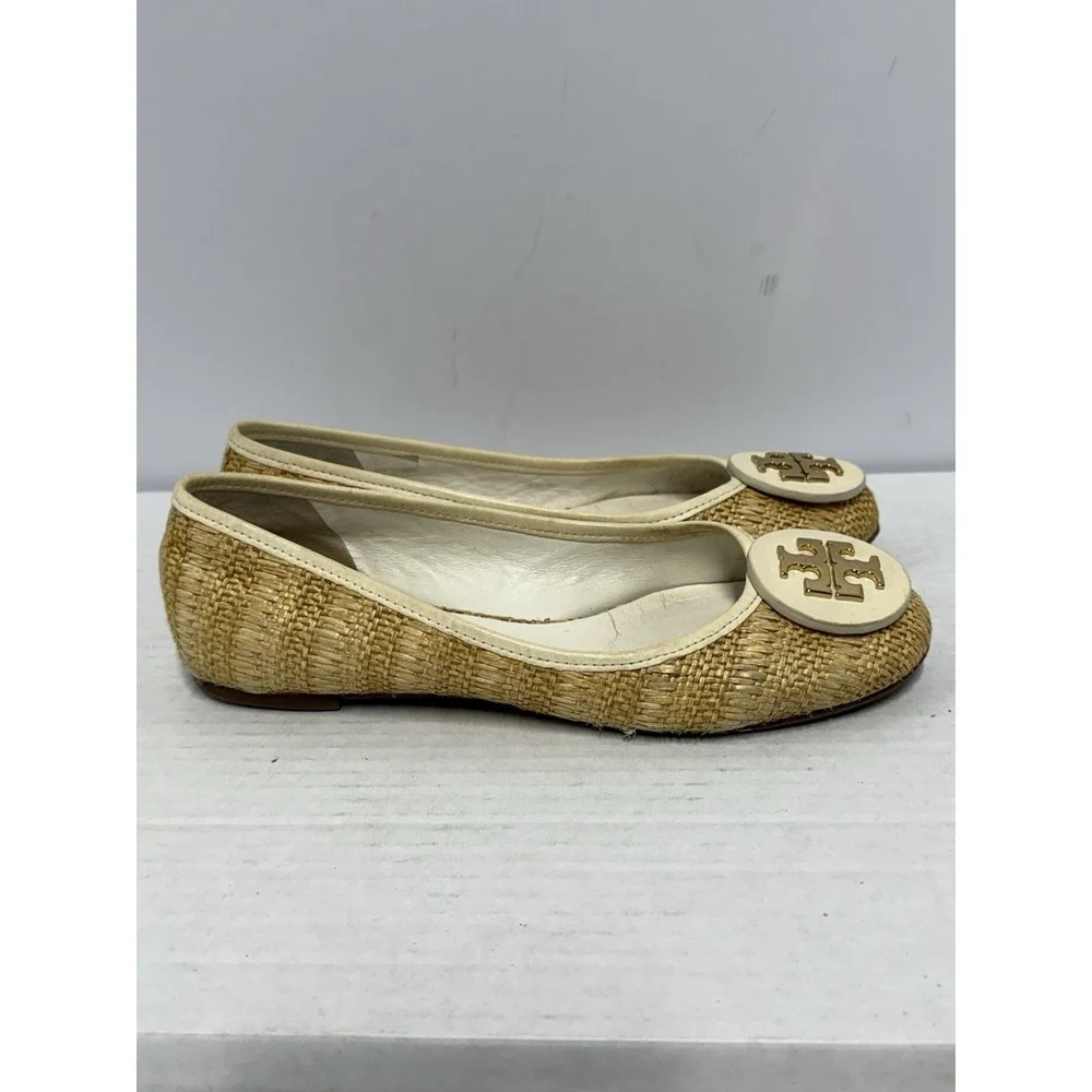 Tory Burch Raffia Ballet Flats Size 6 Gold‎ Logo Medallion Slip On